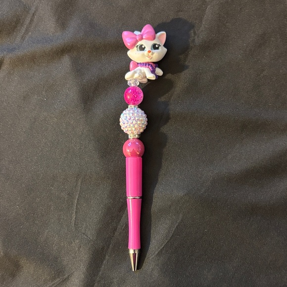 Handmade Other - Handmaid Disney Doorable Marie Pen